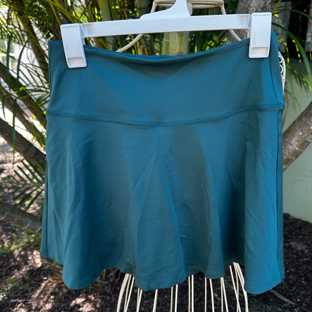 Girlfriend Collective Teal Blue Activewear Skirt Skort. athleisure, yoga, tennis
